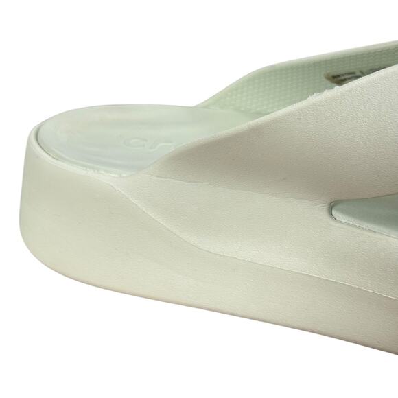 Crocs Getaway Platform Sandals Rubber Slip On Comfort Shoes Thongs Flip Flops 10 - Picture 3 of 16